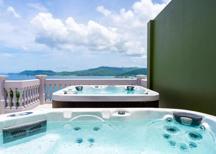 360 Splendor 407 -ocean View -breakfast Included! * Playa Flamingo